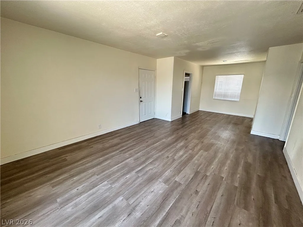 1711 Santa Paula, Las Vegas, NV 89104