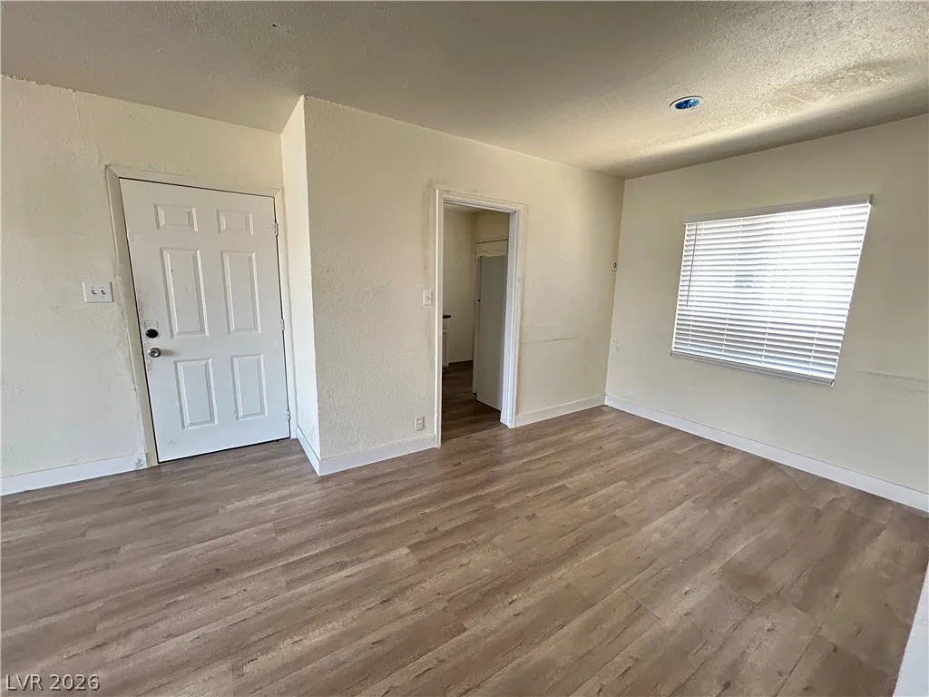 1711 Santa Paula, Las Vegas, NV 89104