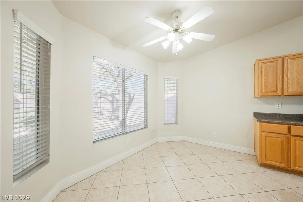 2467 Vegas Vic, Henderson, NV 89002