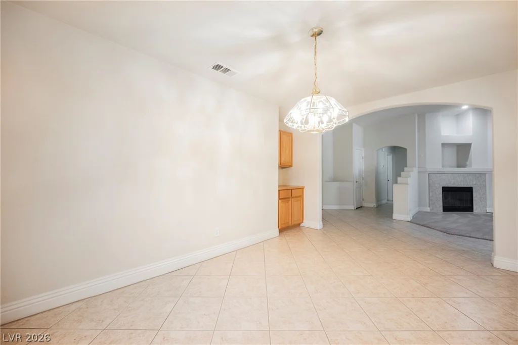 2467 Vegas Vic, Henderson, NV 89002