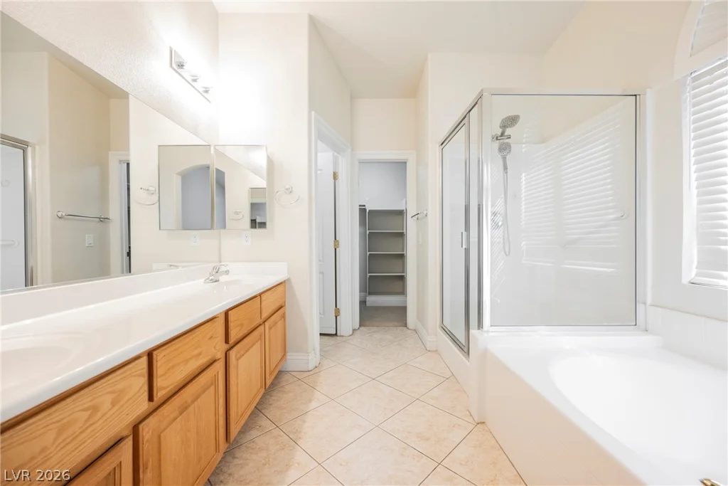 2467 Vegas Vic, Henderson, NV 89002
