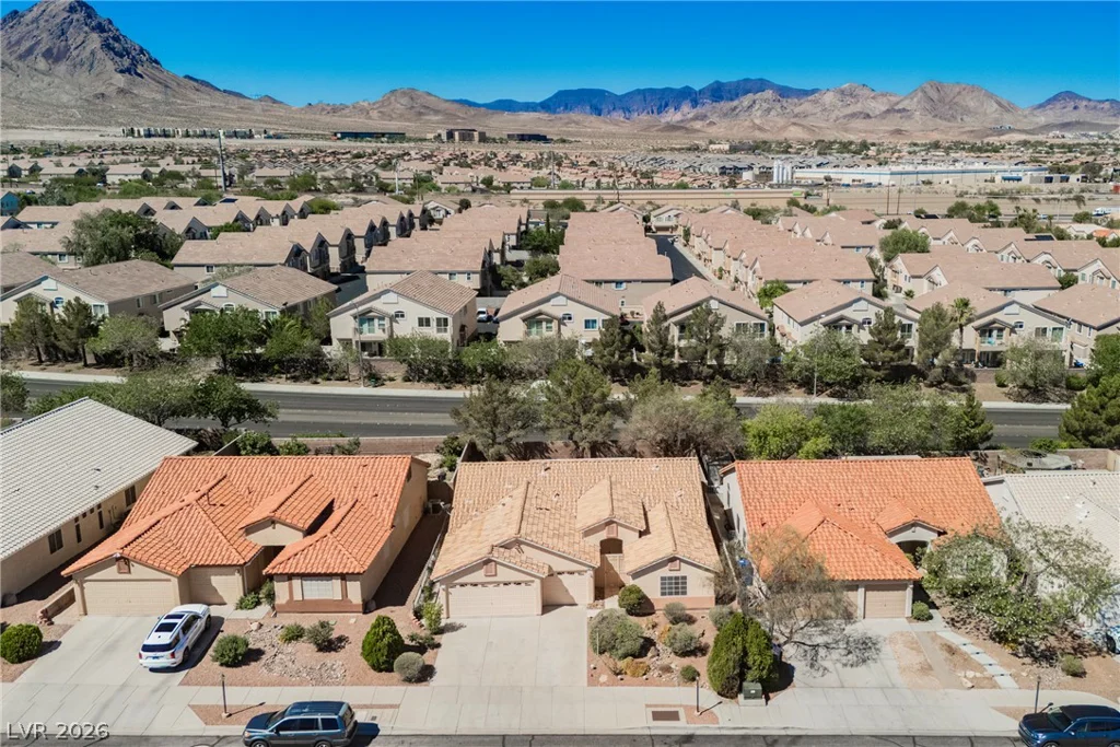 2467 Vegas Vic, Henderson, NV 89002