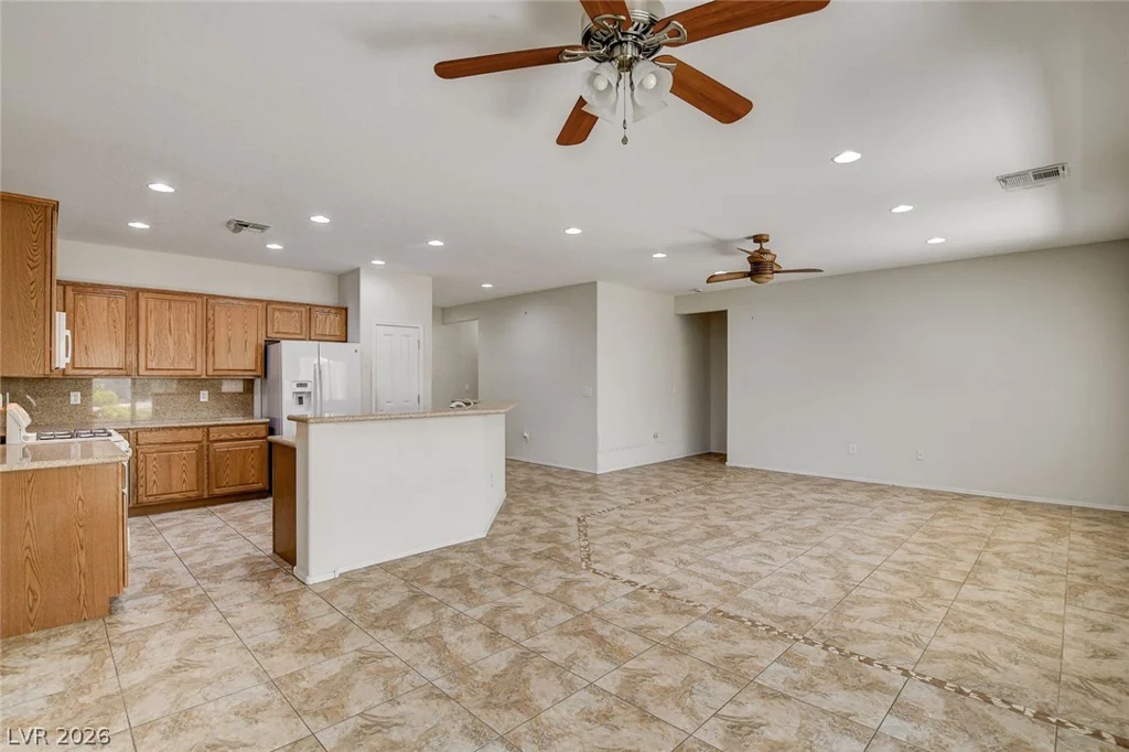 2545 Eclipsing Stars, Henderson, NV 89044