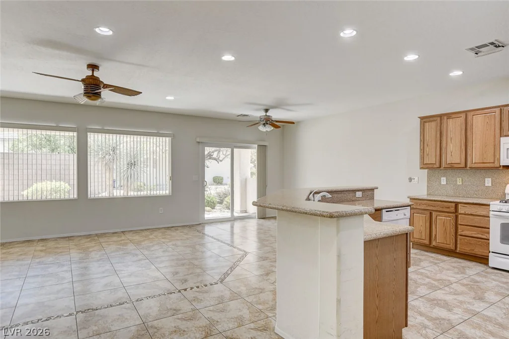 2545 Eclipsing Stars, Henderson, NV 89044