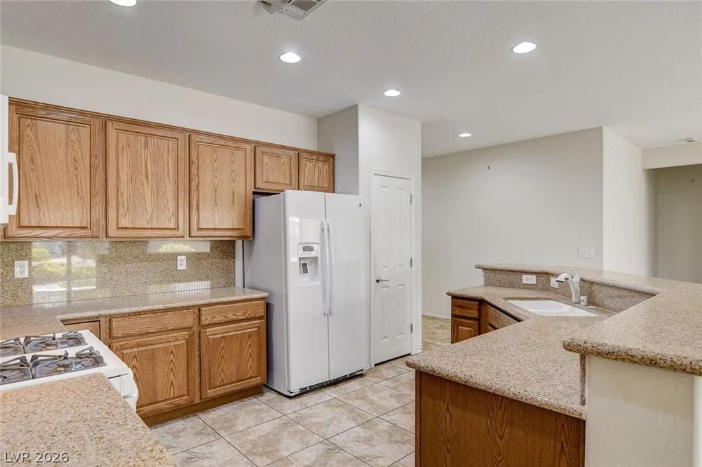 2545 Eclipsing Stars, Henderson, NV 89044