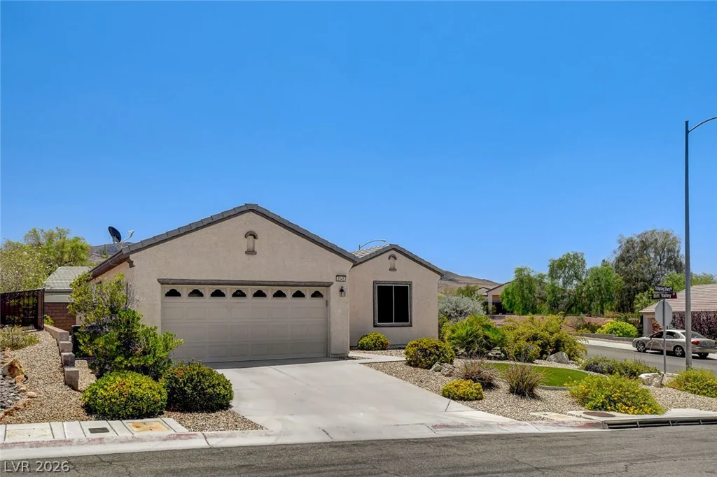 2545 Eclipsing Stars, Henderson, NV 89044