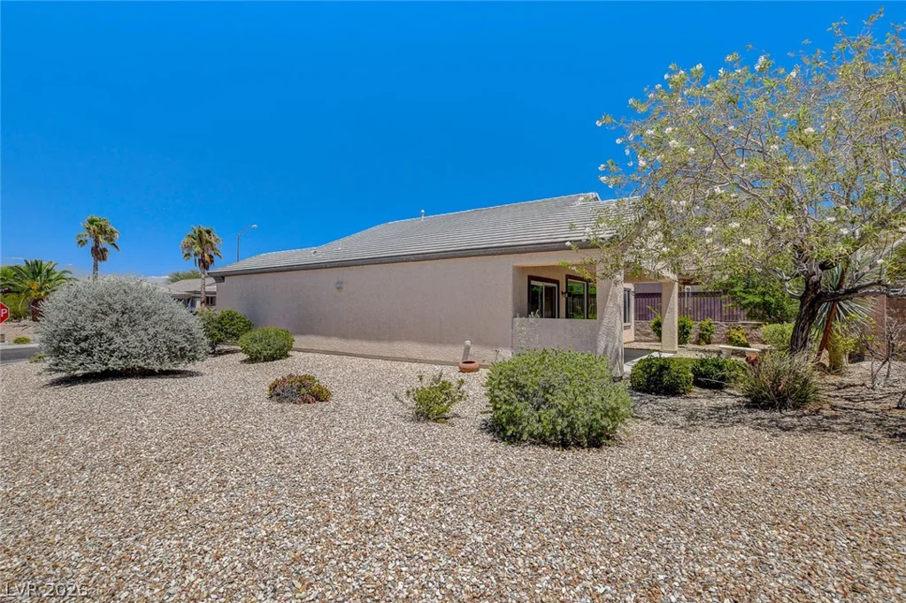 2545 Eclipsing Stars, Henderson, NV 89044