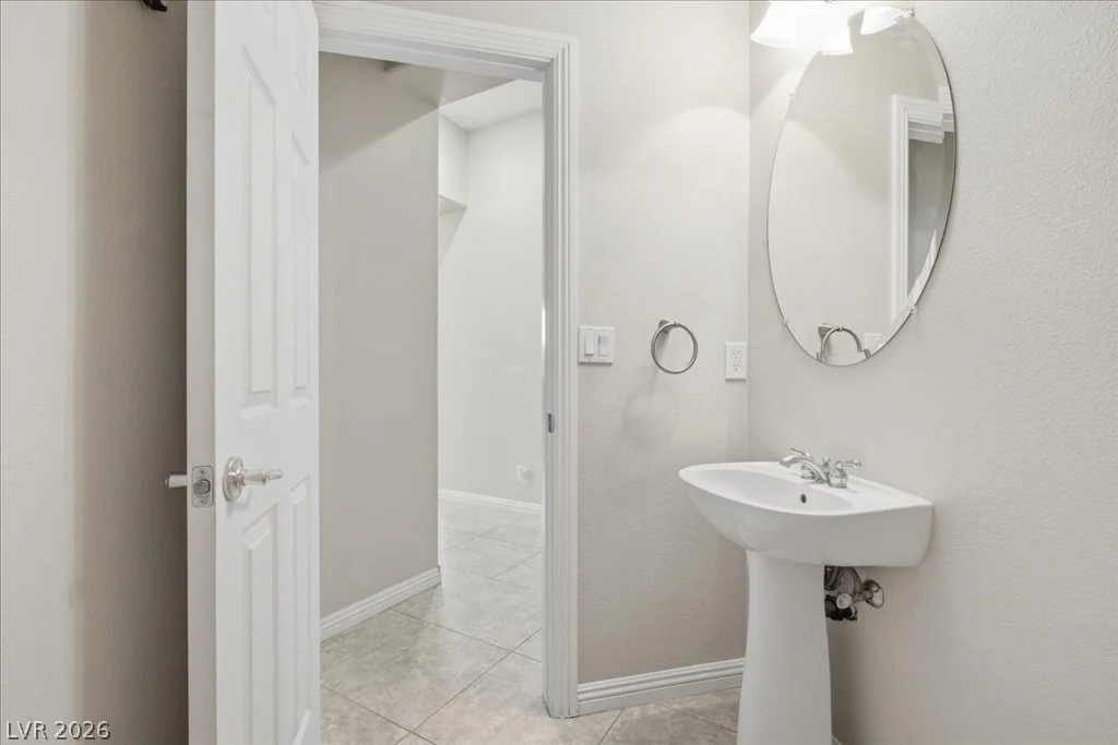 6552 Arrowbear, North Las Vegas, NV 89084