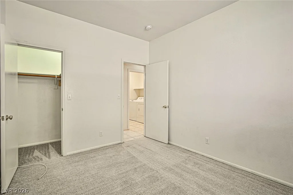 9931 Oriole Crest, Las Vegas, NV 89117