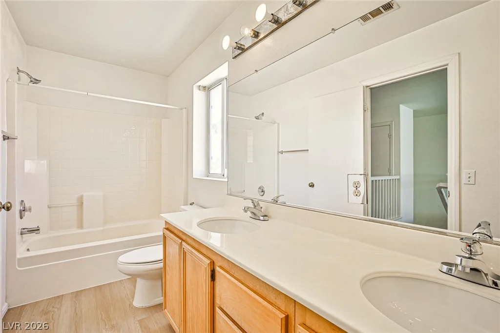 9931 Oriole Crest, Las Vegas, NV 89117
