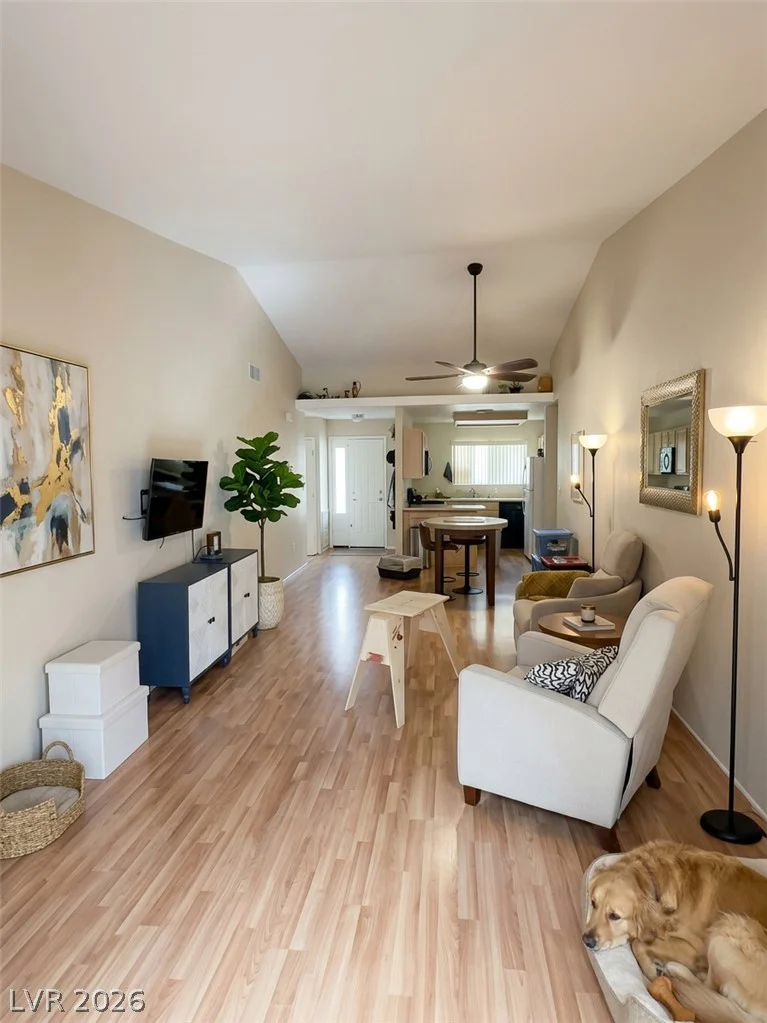 2851 Valley View, Las Vegas, NV 89102