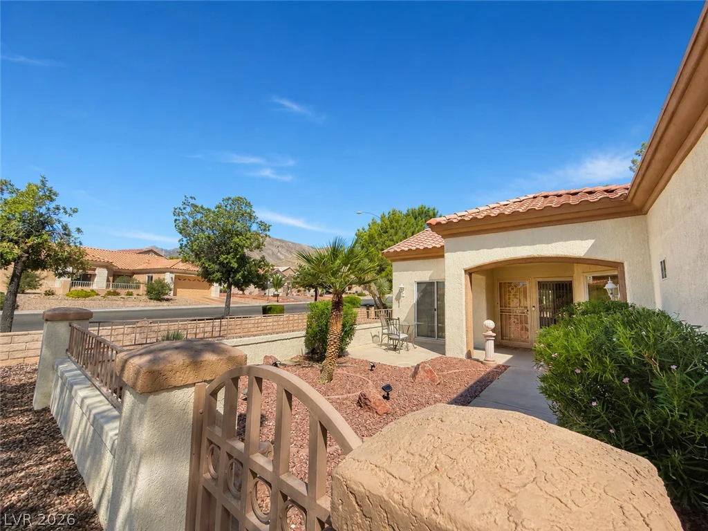 3101 Ravenshoe, Las Vegas, NV 89134
