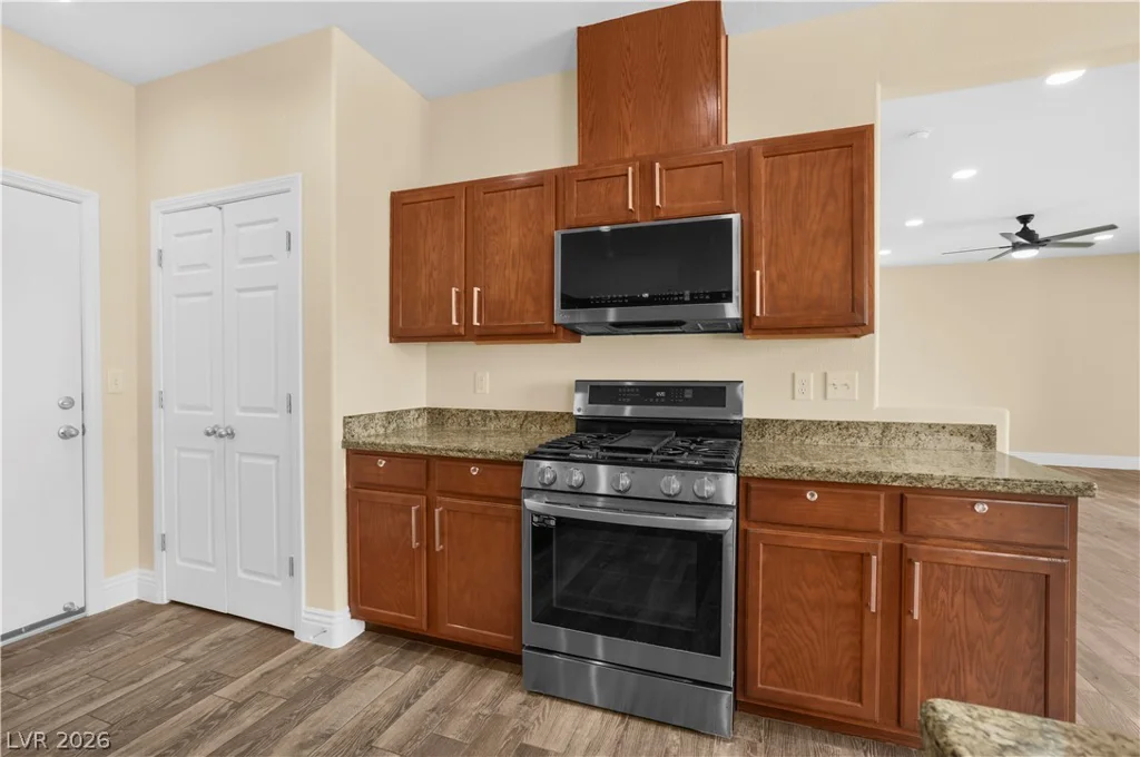 948 Crescent Falls, Henderson, NV 89011