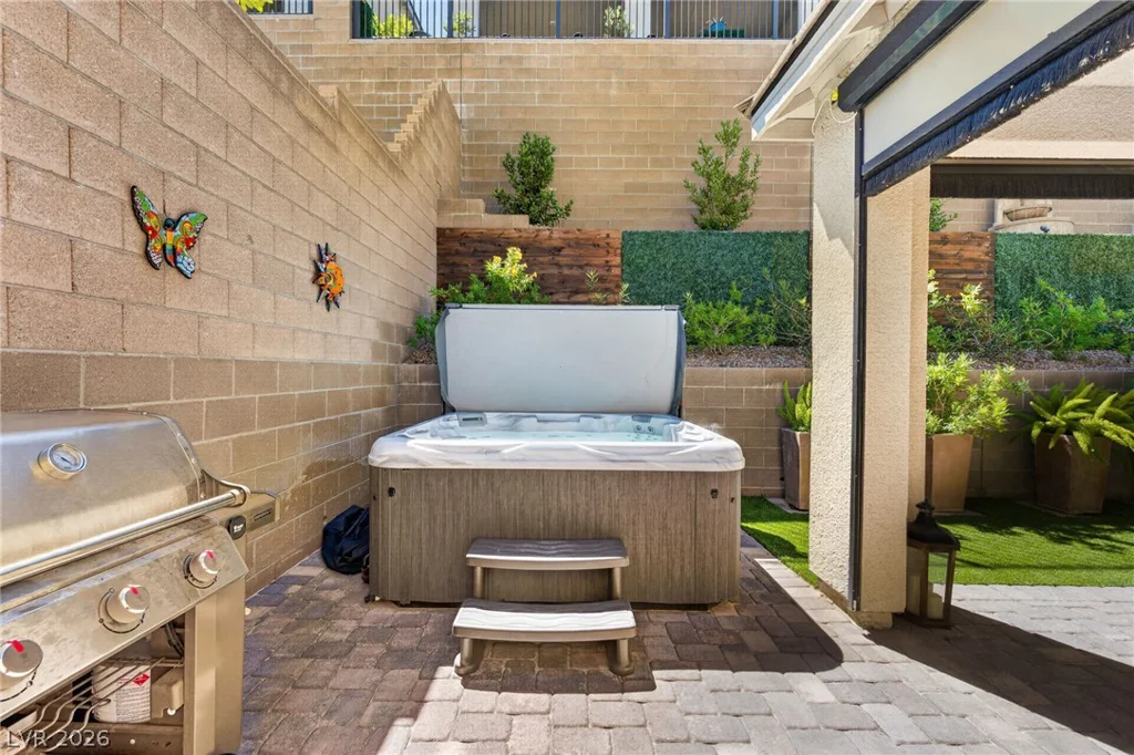 1583 Pacific Baza, Las Vegas, NV 89138