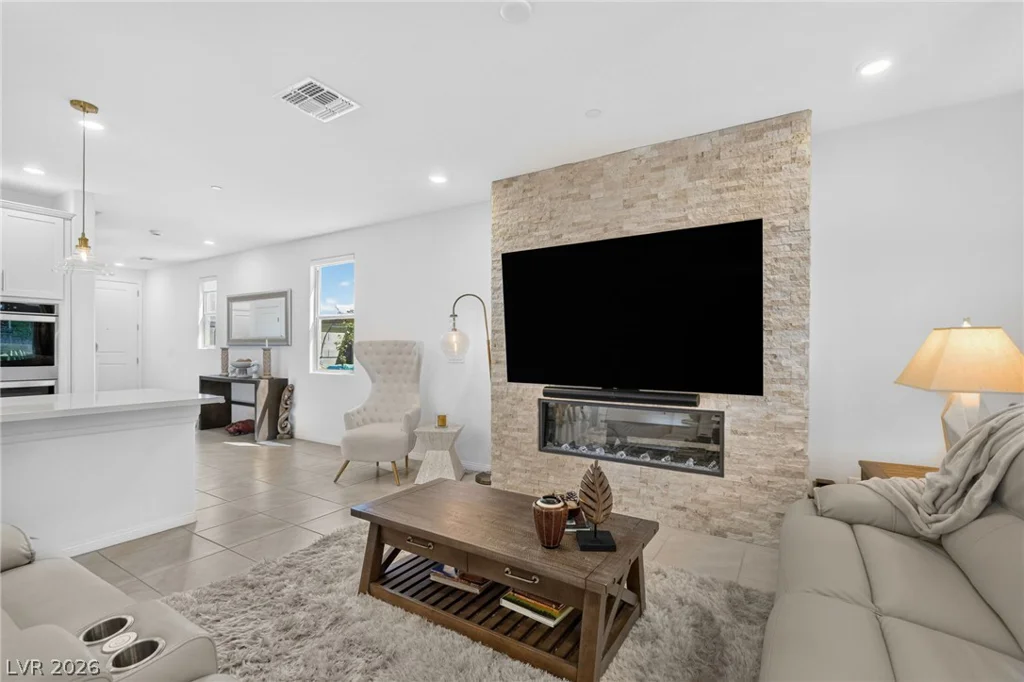 1583 Pacific Baza, Las Vegas, NV 89138