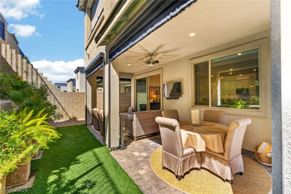1583 Pacific Baza, Las Vegas, NV 89138