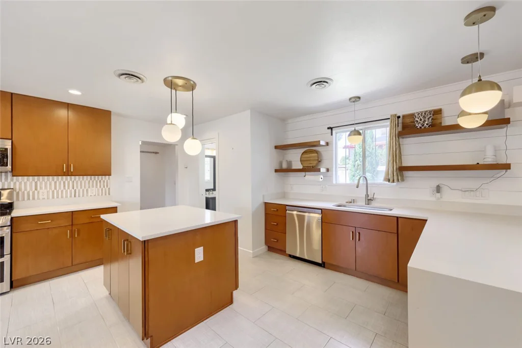 1620 15th, Las Vegas, NV 89104