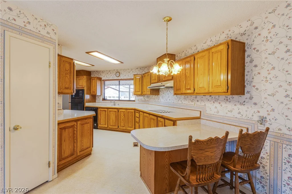 5486 Otero, Las Vegas, NV 89122
