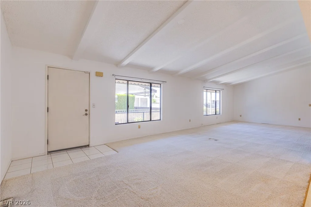 5486 Otero, Las Vegas, NV 89122
