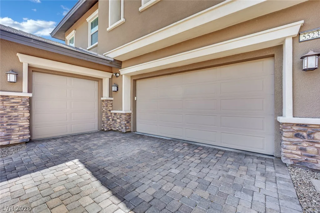 5523 Kyle Peak, Las Vegas, NV 89135