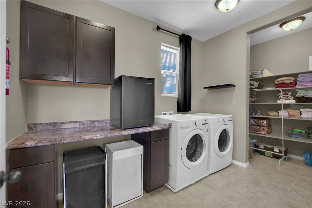5523 Kyle Peak, Las Vegas, NV 89135