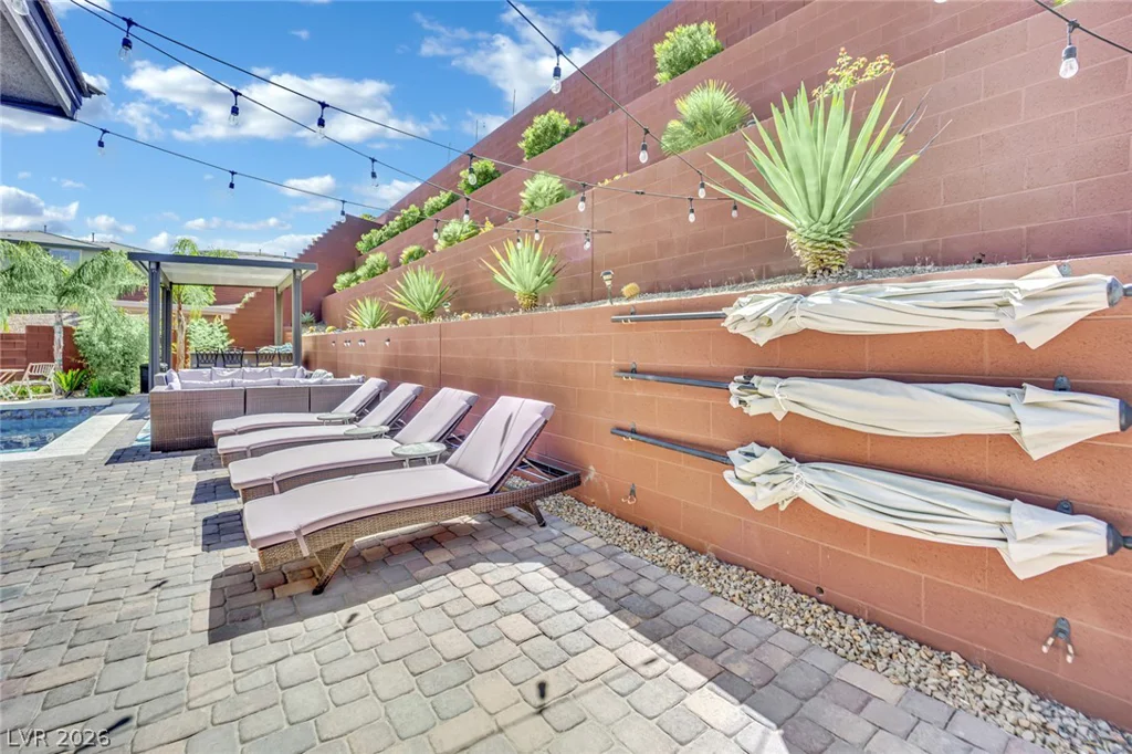 5523 Kyle Peak, Las Vegas, NV 89135