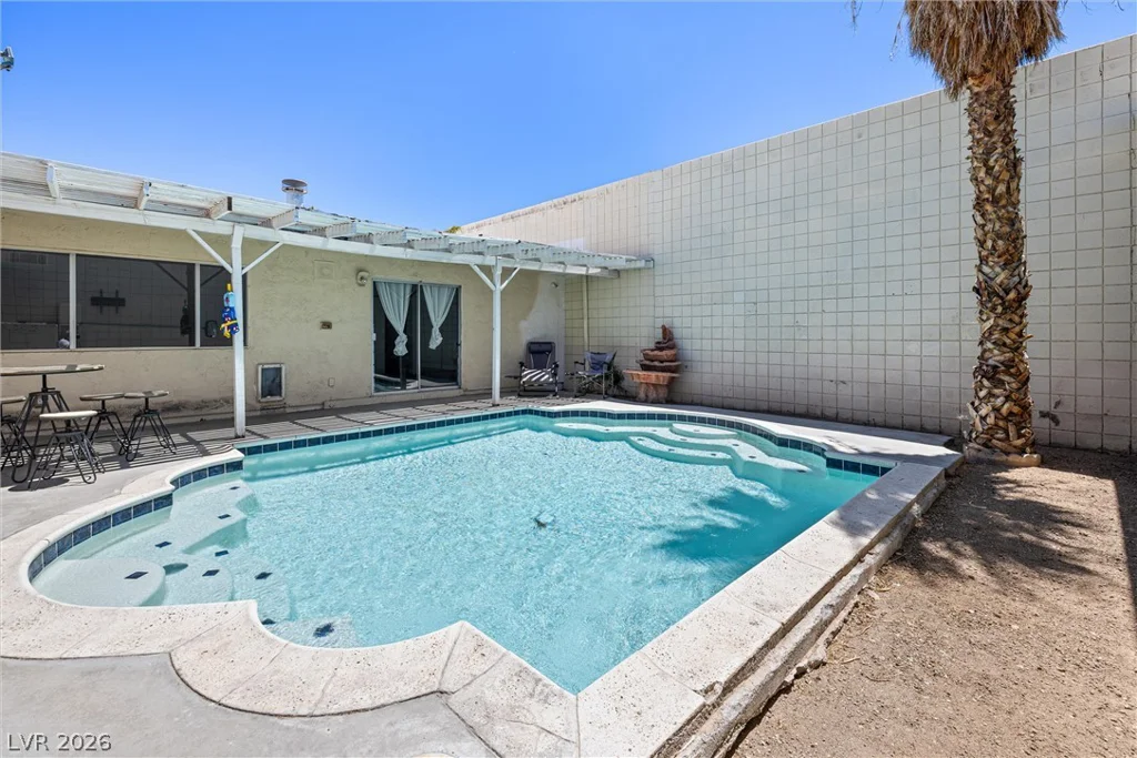 3303 Royce, Las Vegas, NV 89121