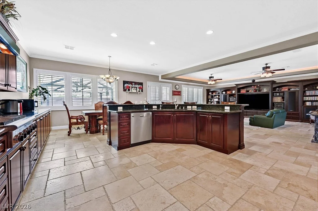 6345 Villa Di Firenze, Las Vegas, NV 89118
