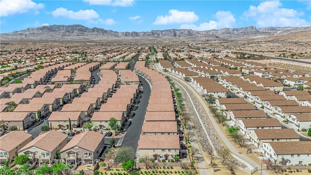 8658 Tom Noon, Las Vegas, NV 89178