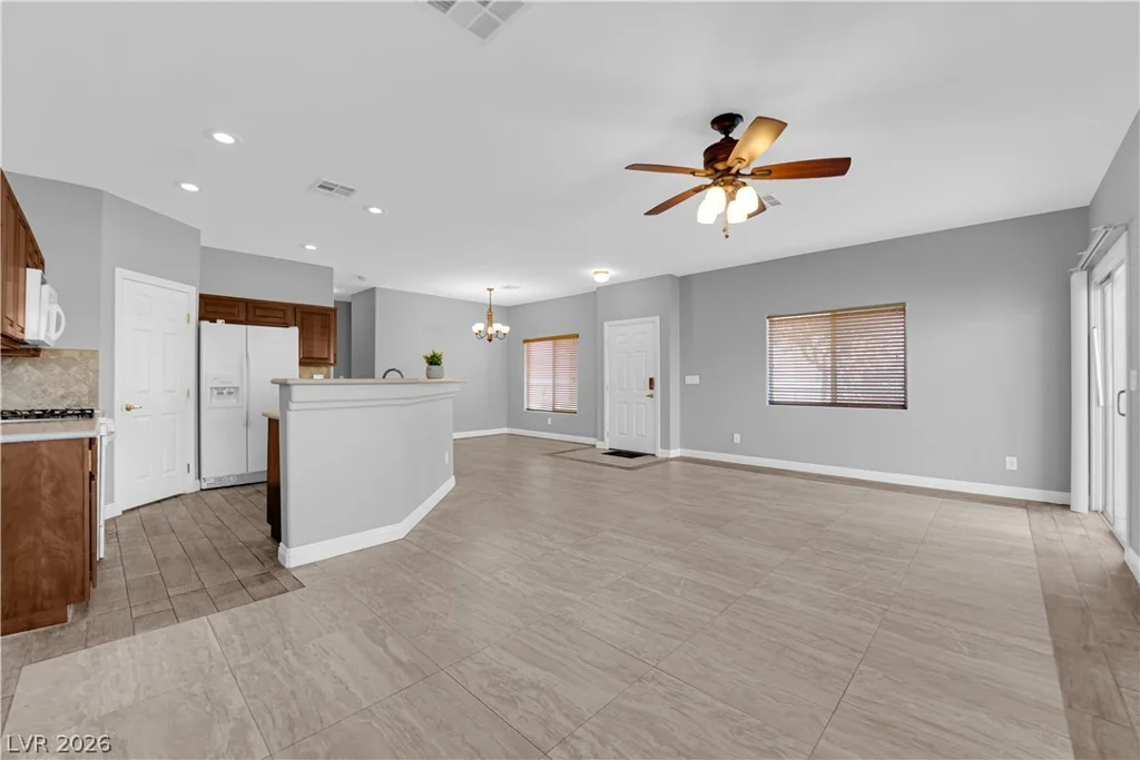 8658 Tom Noon, Las Vegas, NV 89178