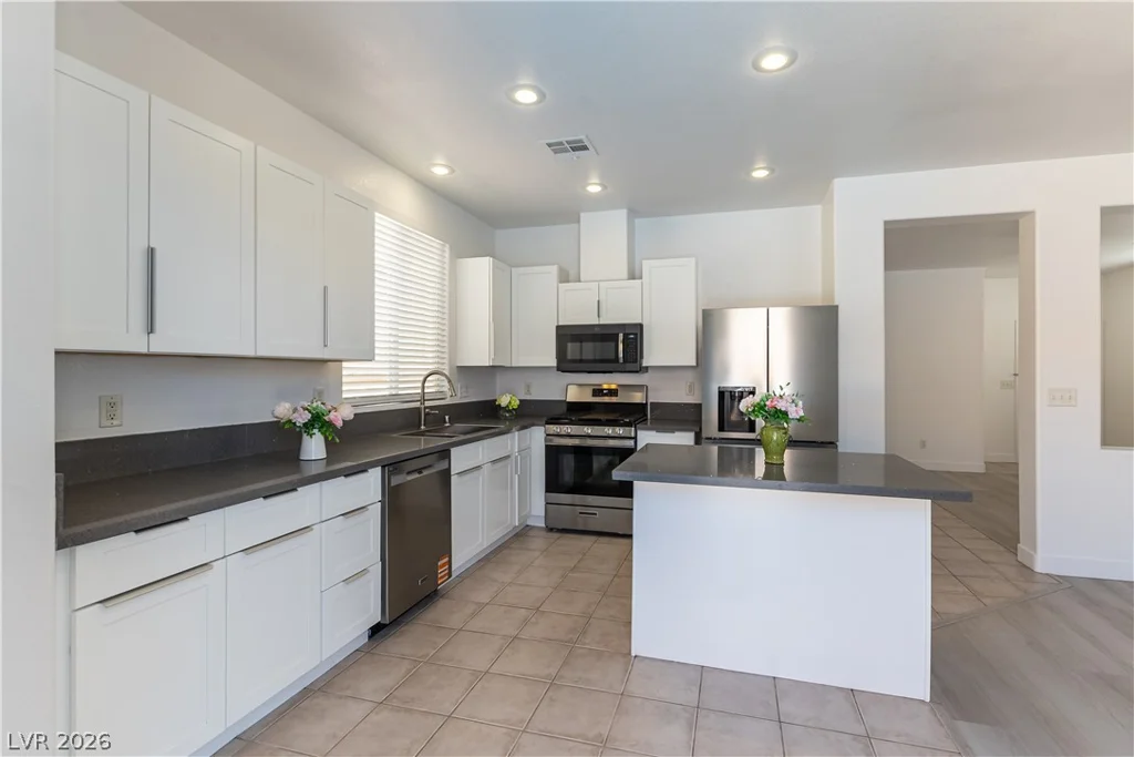 405 Sonoma Valley, Las Vegas, NV 89144