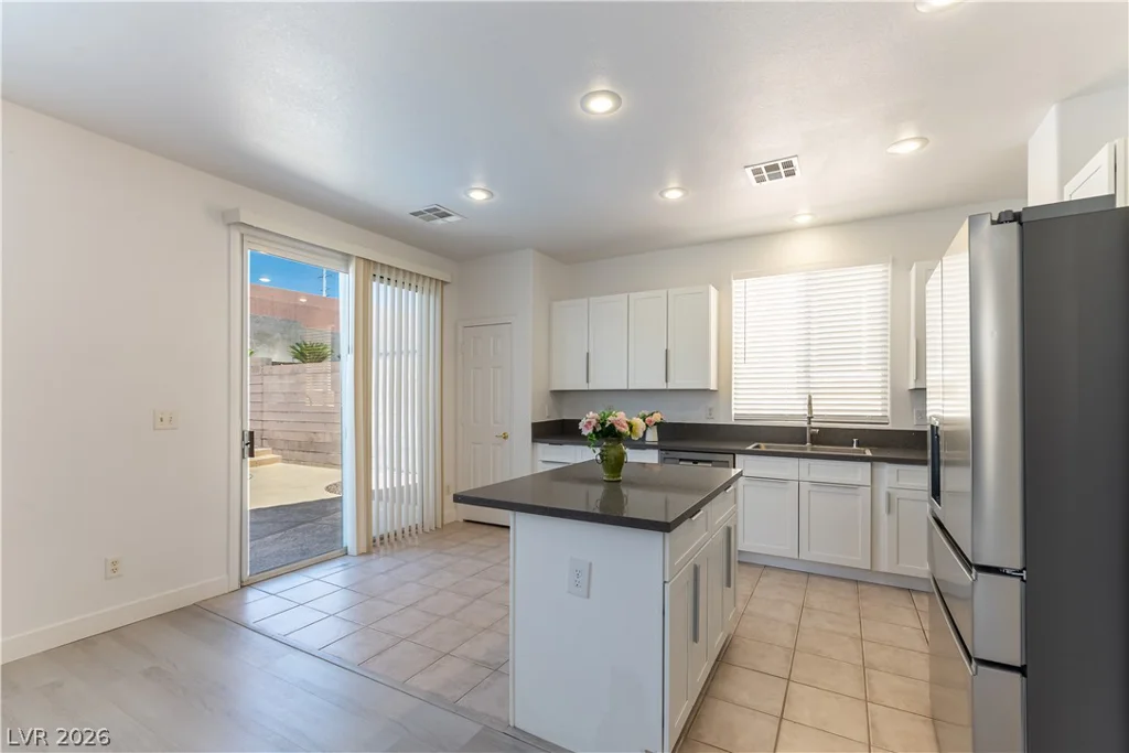 405 Sonoma Valley, Las Vegas, NV 89144