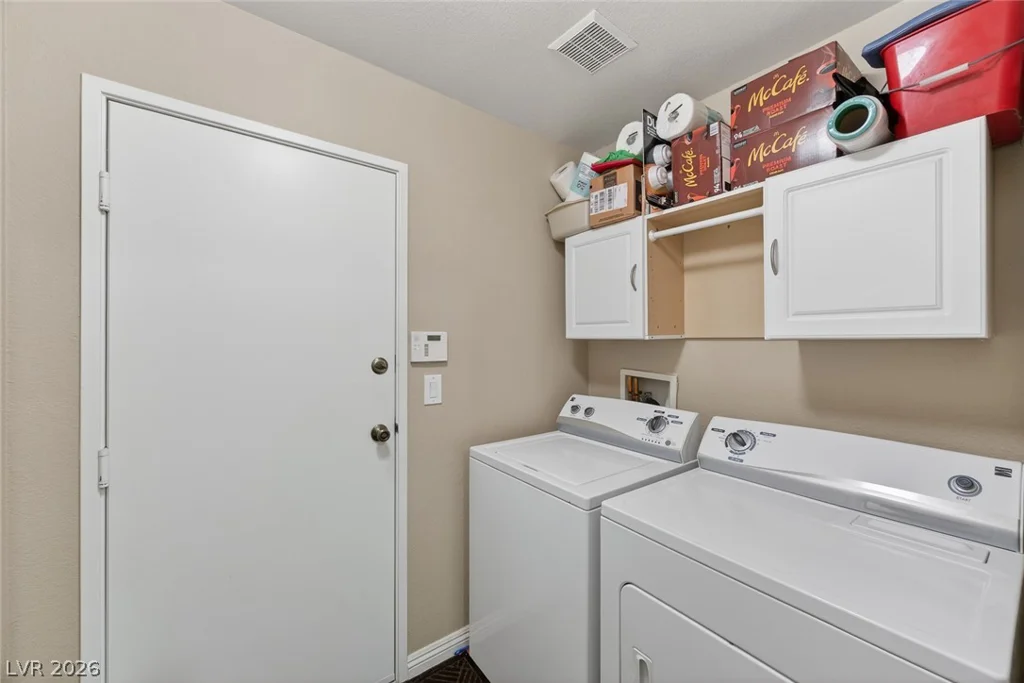 8725 Traveling Breeze, Las Vegas, NV 89178