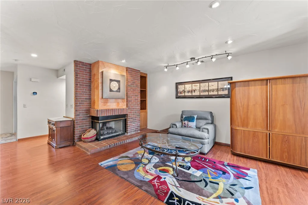 2402 Pickwick, Henderson, NV 89014