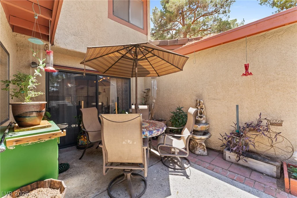 2402 Pickwick, Henderson, NV 89014