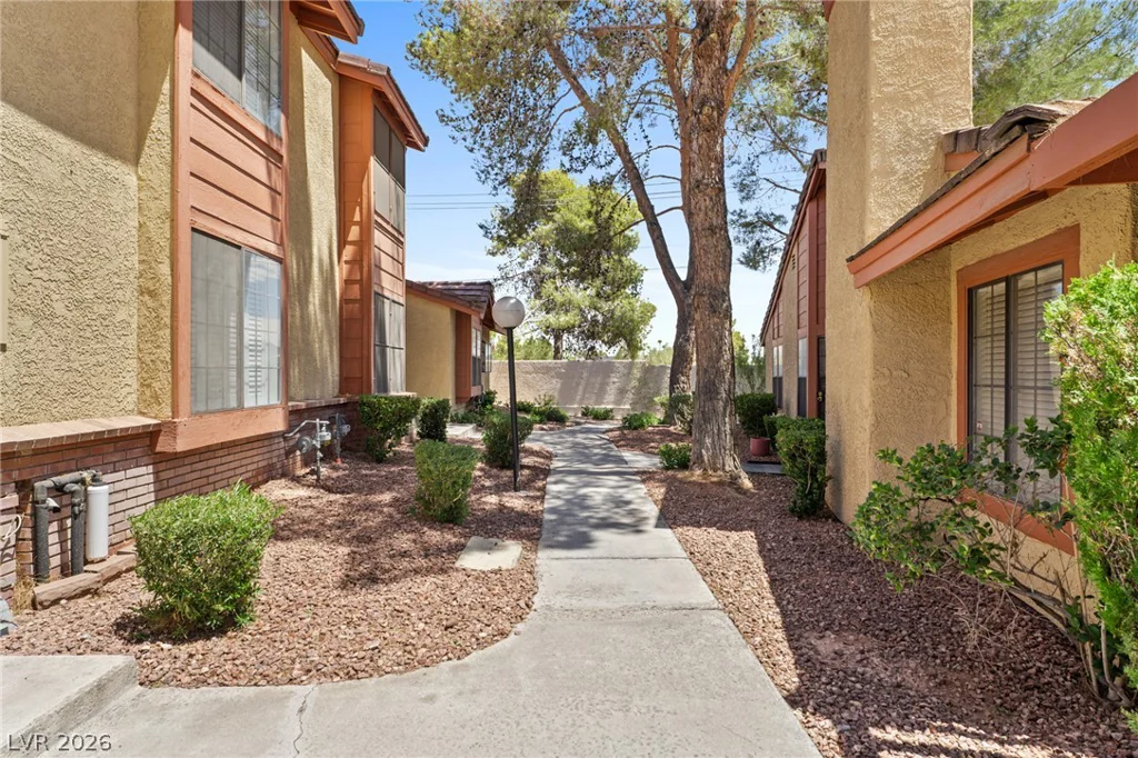 2402 Pickwick, Henderson, NV 89014
