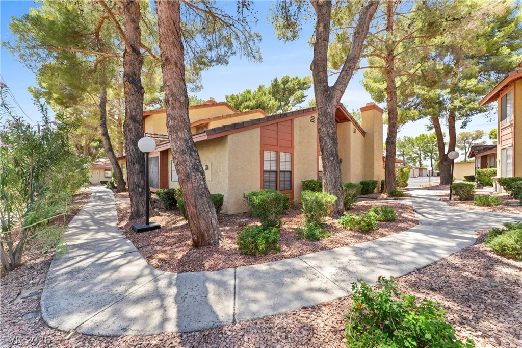 2402 Pickwick, Henderson, NV 89014