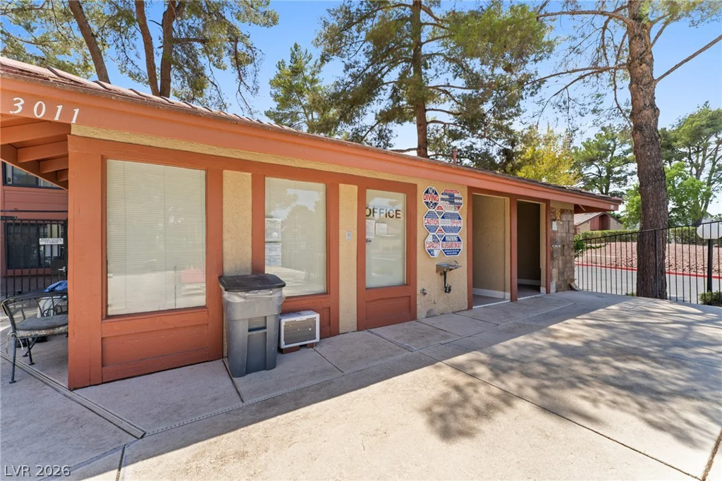 2402 Pickwick, Henderson, NV 89014