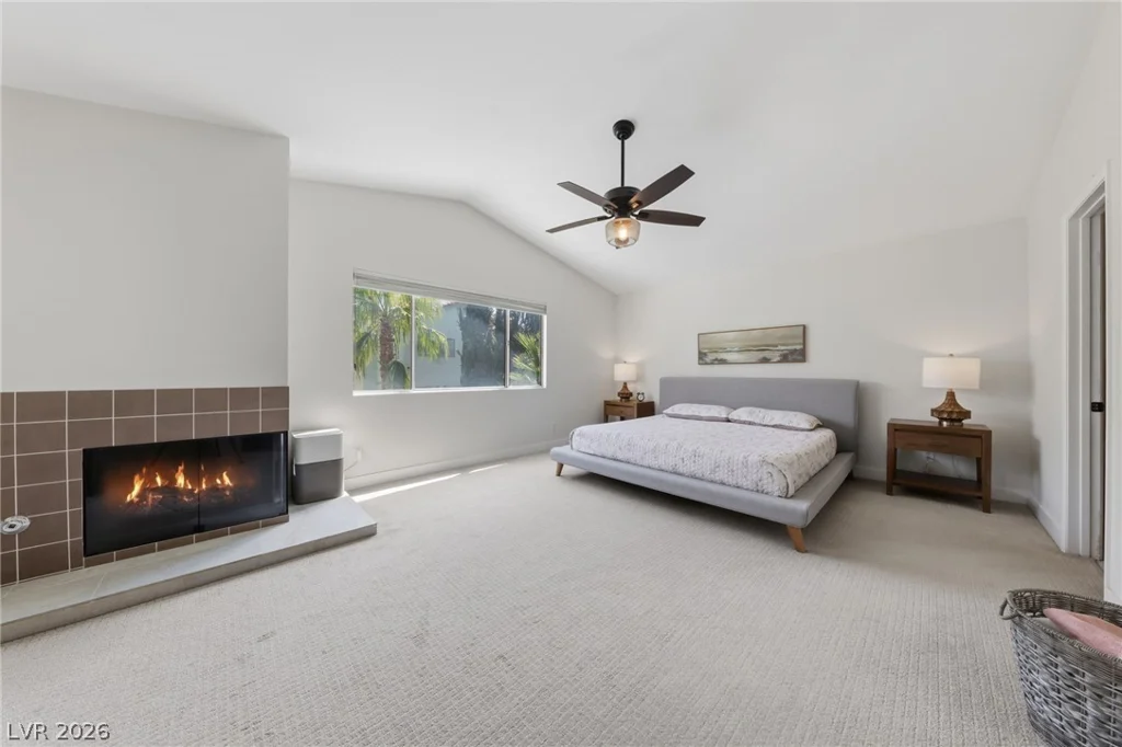 9401 Crown Vista, Las Vegas, NV 89117