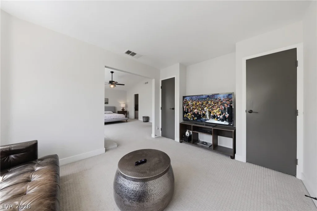9401 Crown Vista, Las Vegas, NV 89117