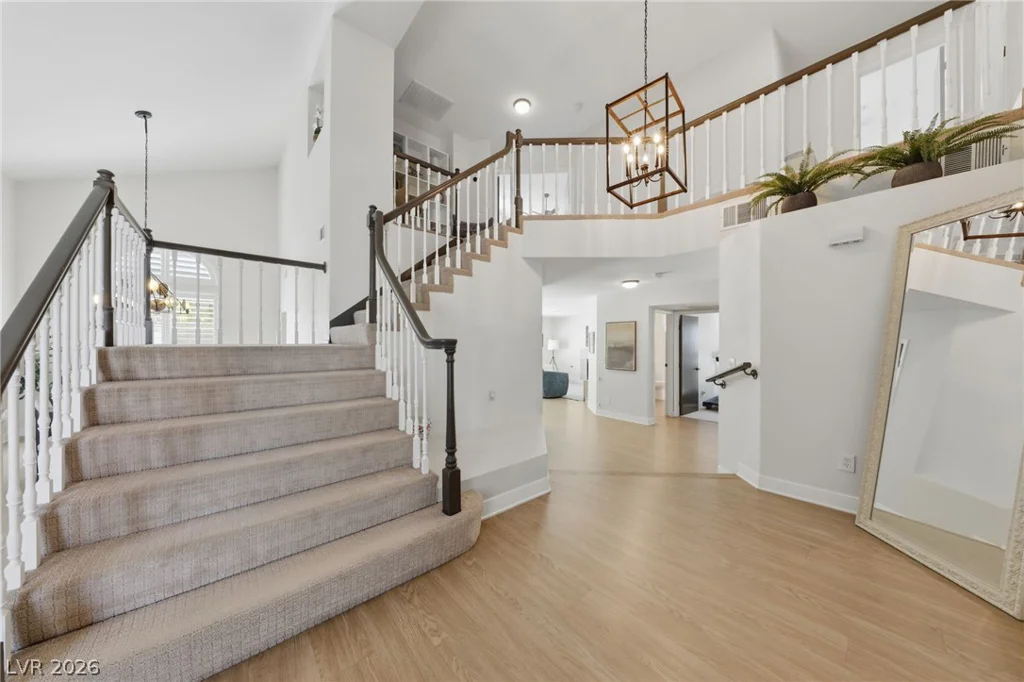 9401 Crown Vista, Las Vegas, NV 89117