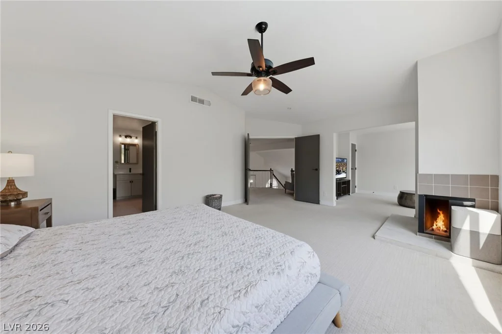 9401 Crown Vista, Las Vegas, NV 89117
