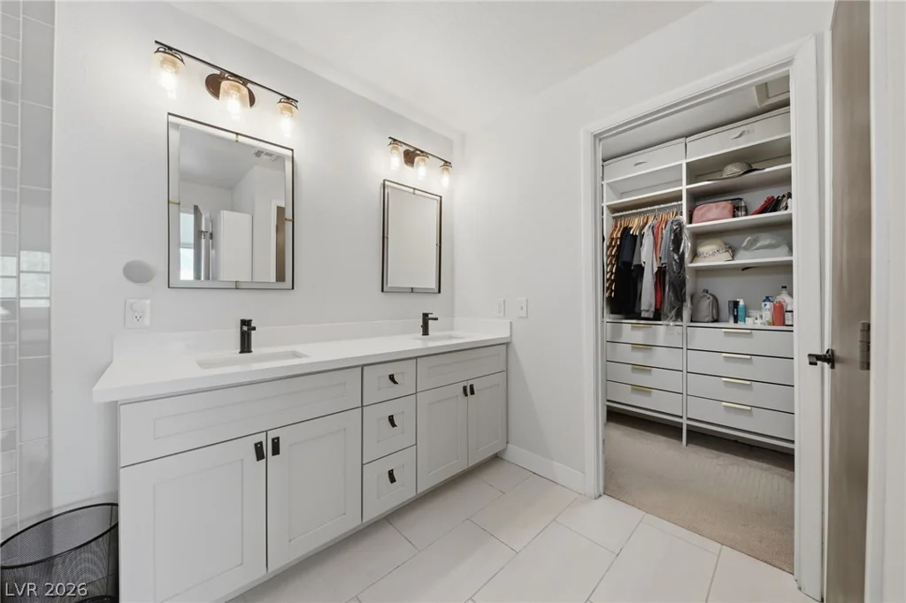 9401 Crown Vista, Las Vegas, NV 89117