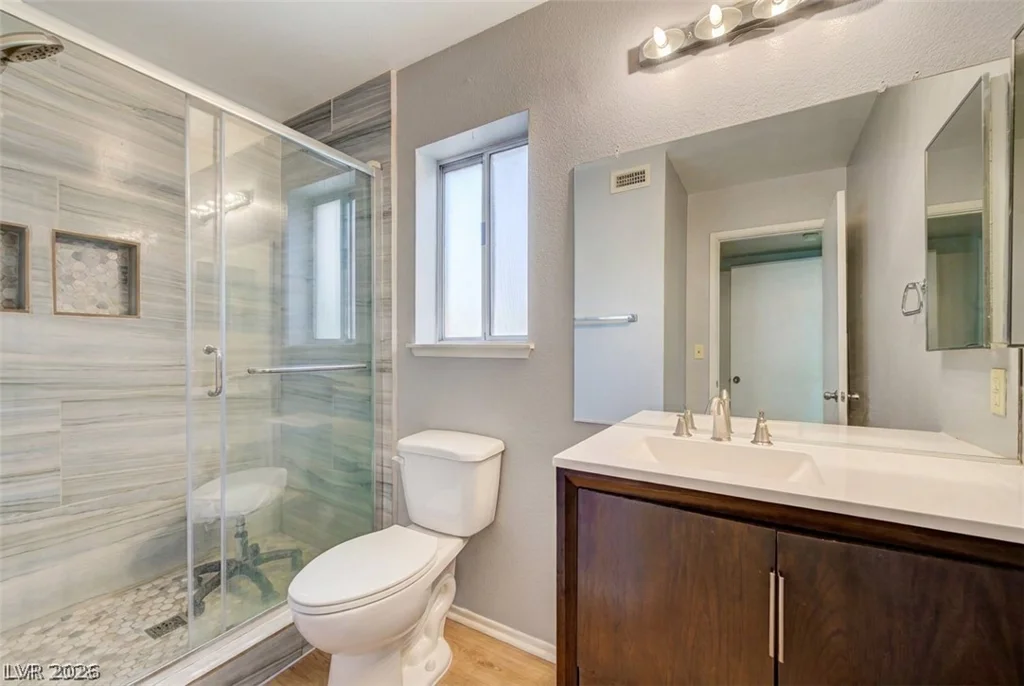 7141 Shadow Crest, Las Vegas, NV 89119