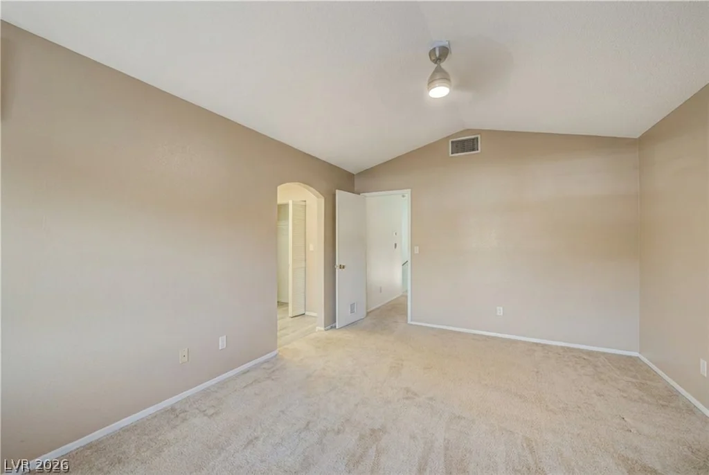 7141 Shadow Crest, Las Vegas, NV 89119