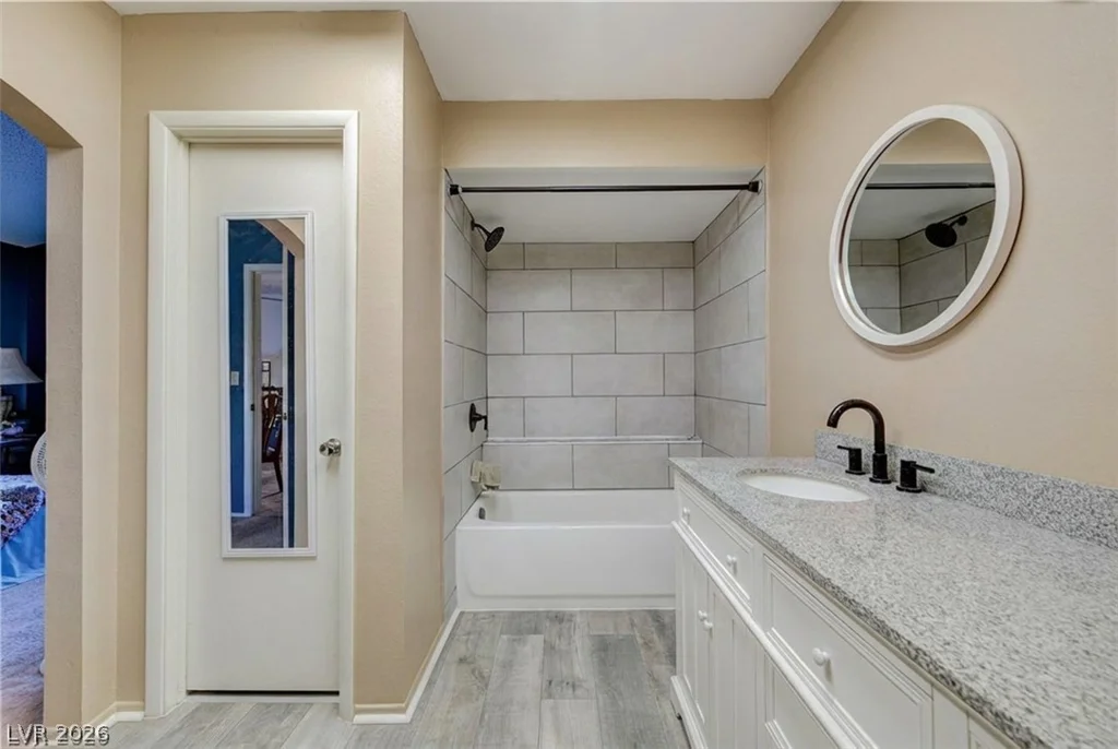 7141 Shadow Crest, Las Vegas, NV 89119