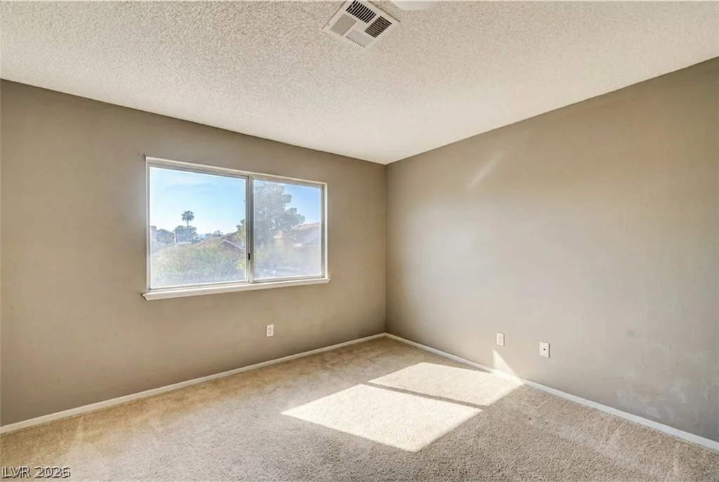 7141 Shadow Crest, Las Vegas, NV 89119
