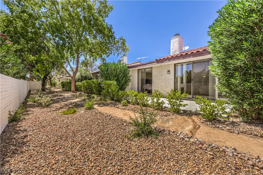 2731 San Lago, Las Vegas, NV 89121