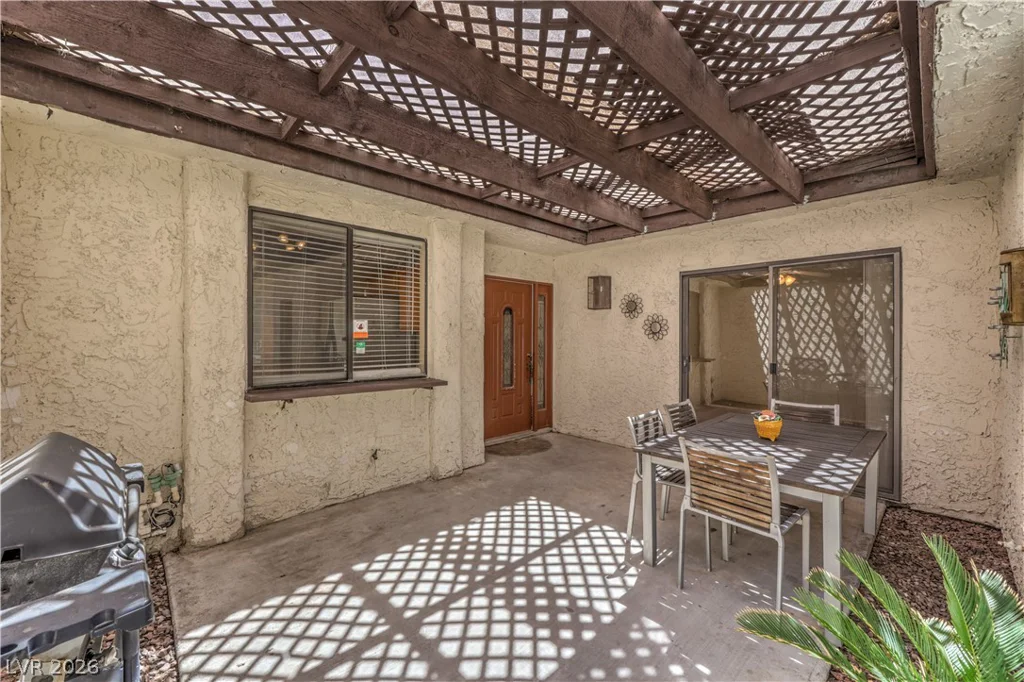 2731 San Lago, Las Vegas, NV 89121