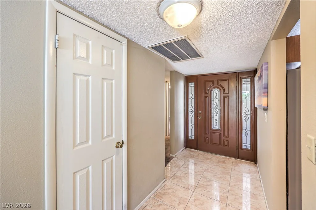 2731 San Lago, Las Vegas, NV 89121